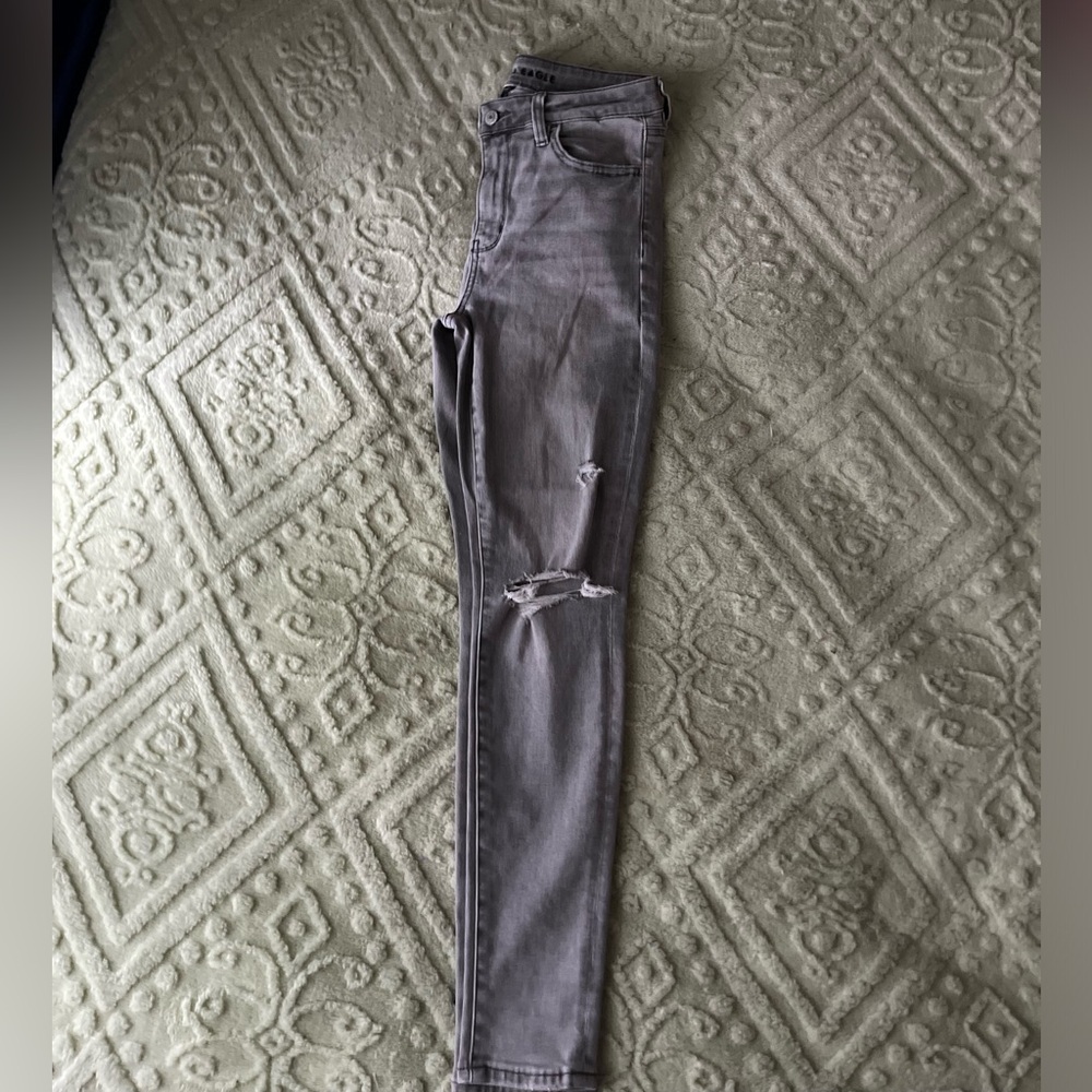 Gray Distressed Women's Jeans